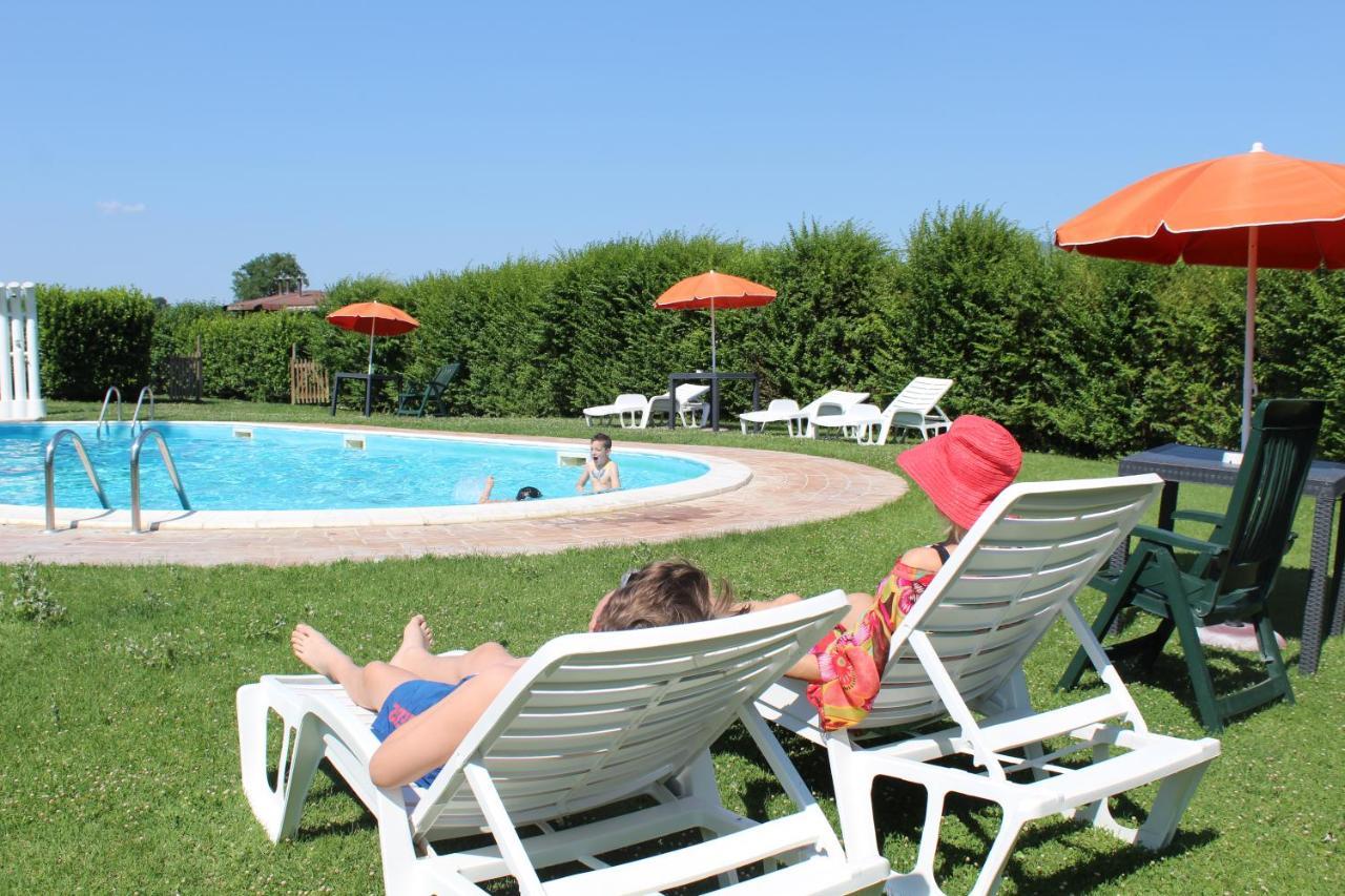 Hotel Villaggio Le Stelline Montefalco Exterior foto